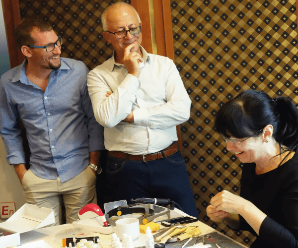 Urszula Mlynarska ftm. előadása a Tradíció-Innováció Fogászati Konferencián